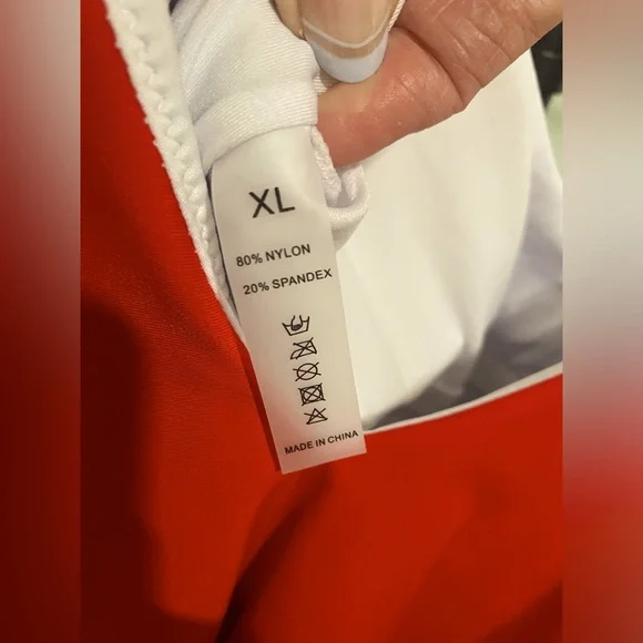 NWOT leopard skin with a red short cape size XL - Picture 5 of 5